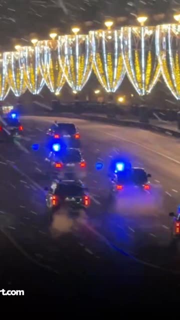 La delegación de EE.UU. abandona el Kremlin tras casi 4 horas de reunión con Putin