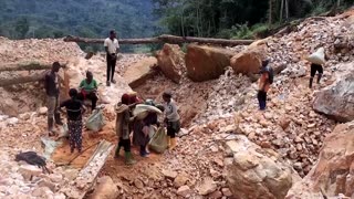 Congolese women turn to mining for survival after militant attacks