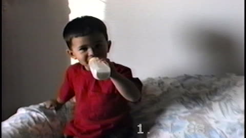 April 1994 - Gabriel @ Pete & Suky's home