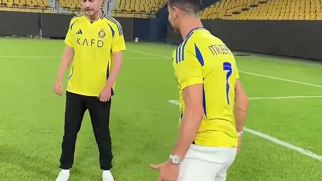 Ronaldo Teaches Me How To SIUU