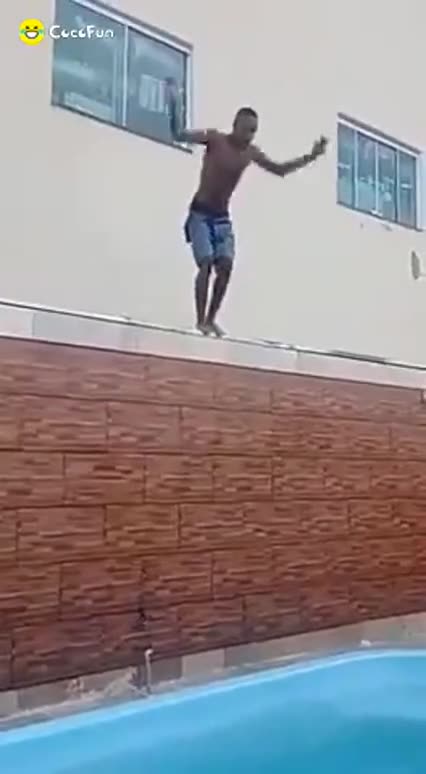 SINWATCHER SATURDAY № 1 🎬 PERFECT 10 AND 🏆 A DARWIN AWARD