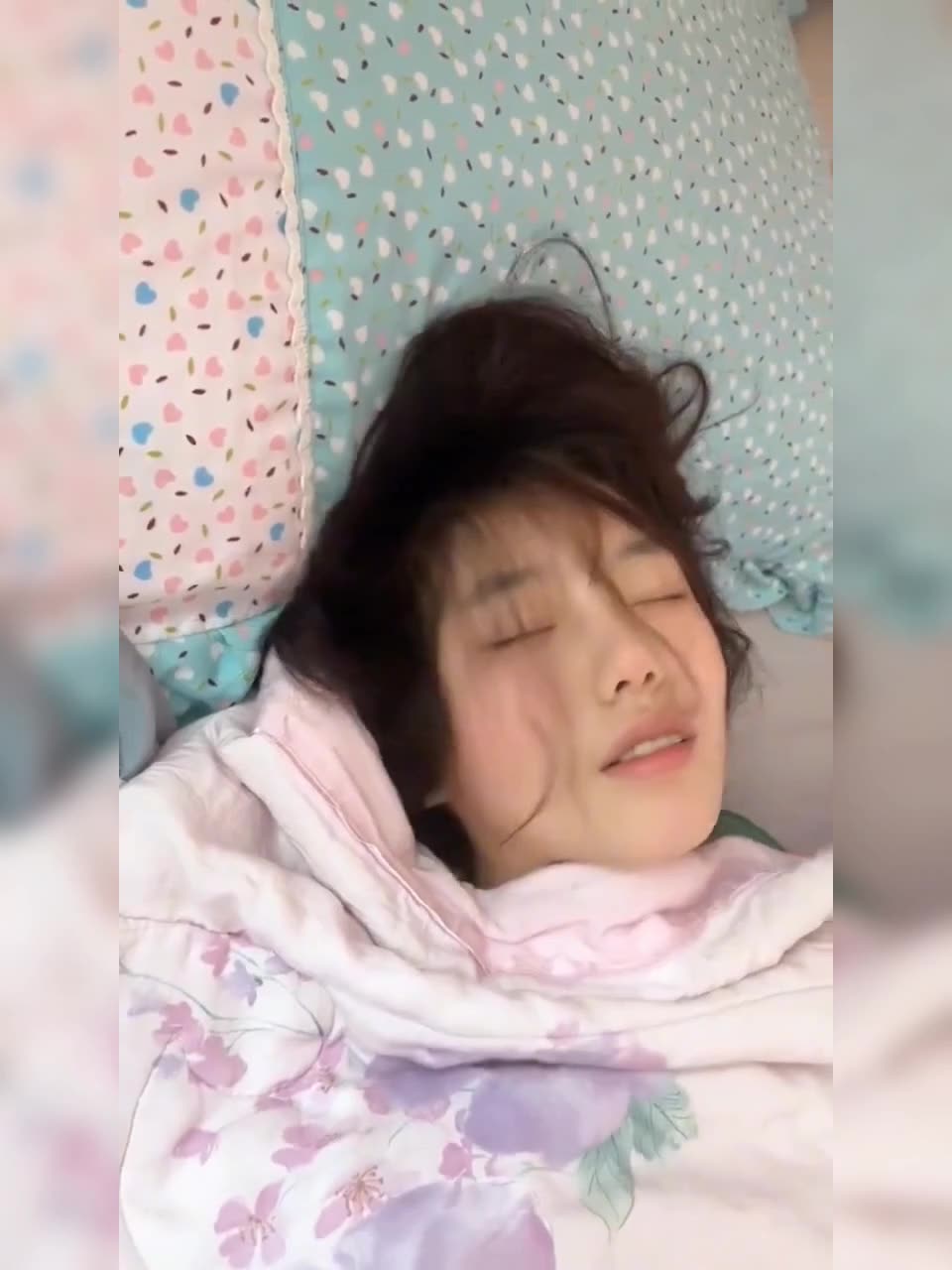 Hot beautiful girl - Be careful when beautiful girls sleep