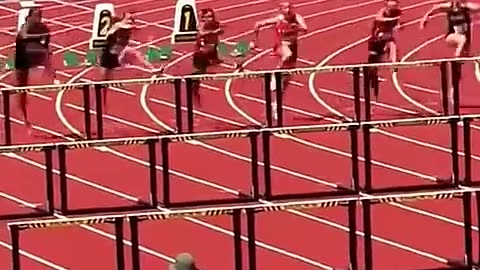 010. Have you ever seen a race end like this 😦 #shorts #trackandfield