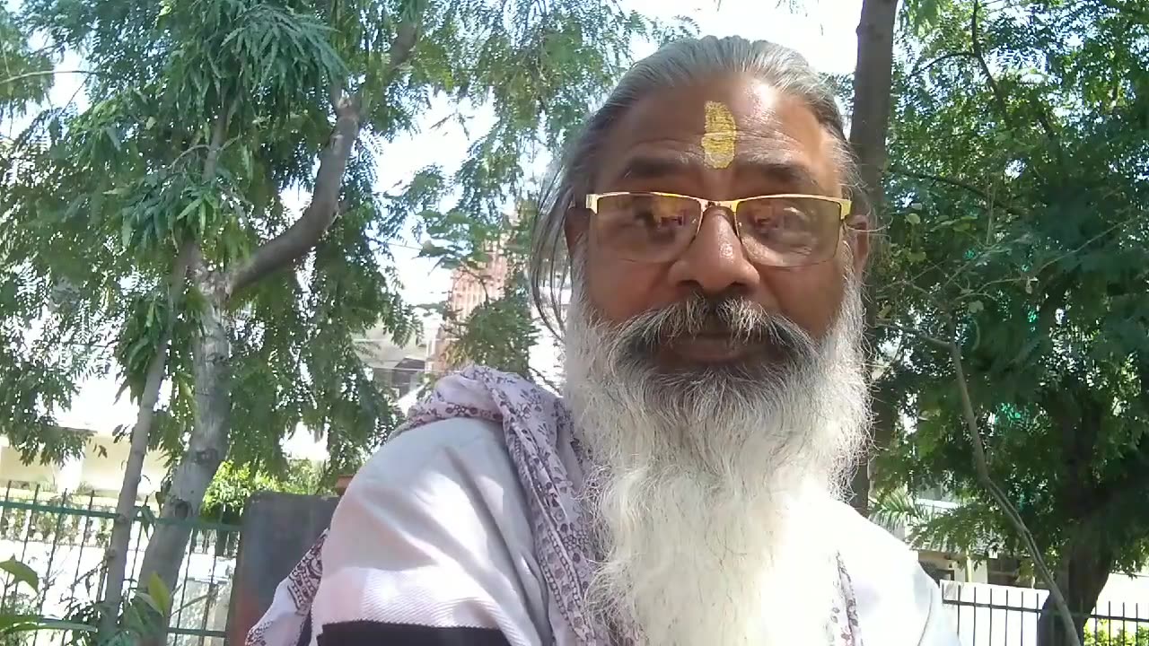 Osho, a great philosopher but we failed understand him. ओशो एक महान दार्शनिक लोग समझ नही पाये।