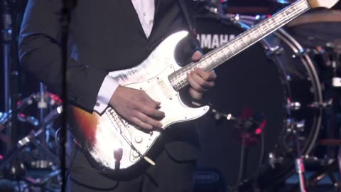Close to My Fire (Slackwax cover) - Beth Hart & Joe Bonamassa (live)
