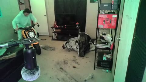 Yoobles is accelerating the meta (bike through door)
