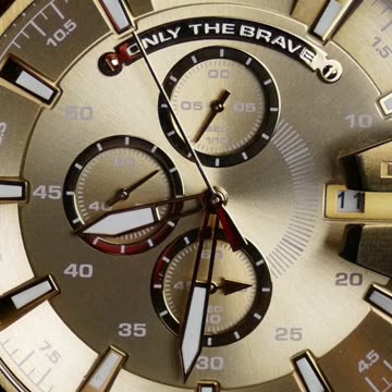 This Watch Looks Like It Belongs in a Vault 💎