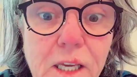 Rosie O’Donnell, with a fresh batch of herpes, apologizes for calling the trans Minneapolis killer