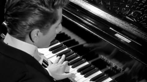 Edward And Caroline (1951) - Movie