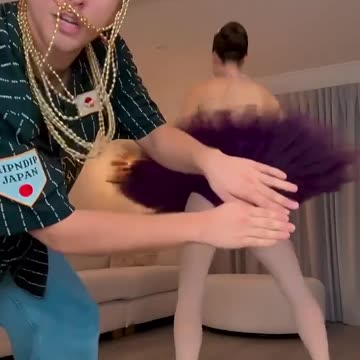 WE NEED TO KNOW! 😆🩰🍑 - #dance #trend #viral #couple #funny #ballet #shorts