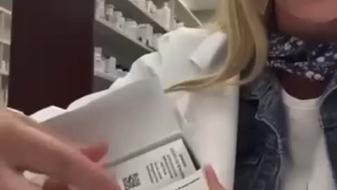 Pharmacist JJ vaccine insert is blank