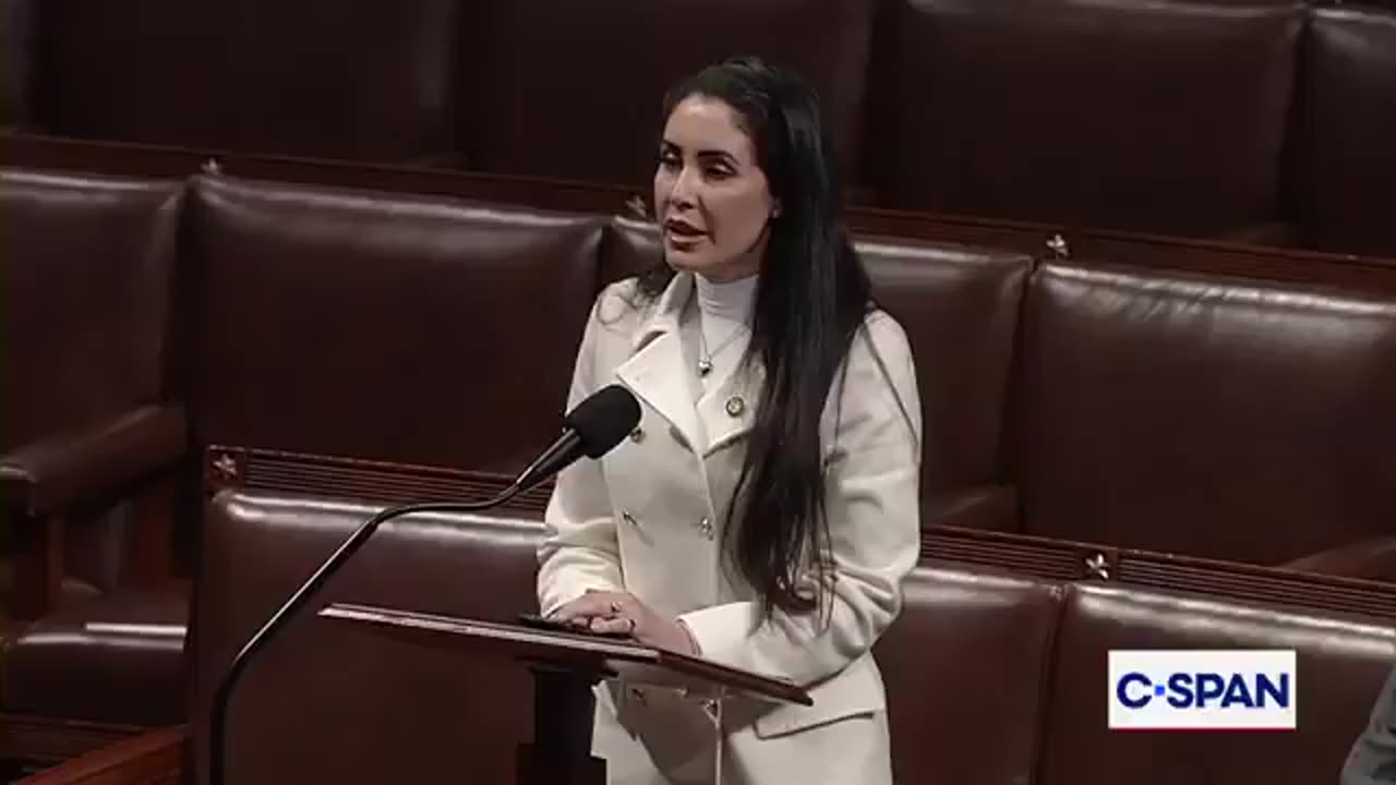 . @RepLuna after house failed to censure Del. Stacey Plaskett (D-V.I.):