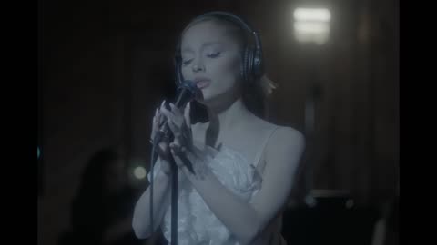 Ariana Grande - imperfect for you (live version)