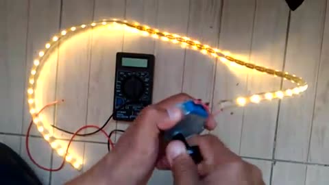 Live video. Light a 220 volts LED strip using microwave oven turntable motor #AeroArduino