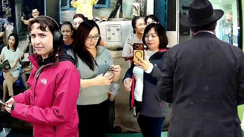 how do you know that you're being watched when you're on a government watch list watch this video