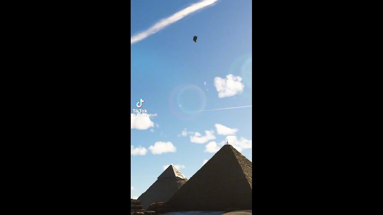 UFO Over Giza?