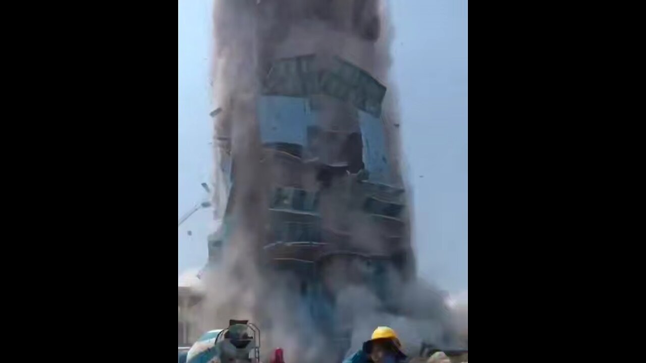 Powerful 7.7 quake rocks Myanmar and Thailand and kills more than 1000 people.