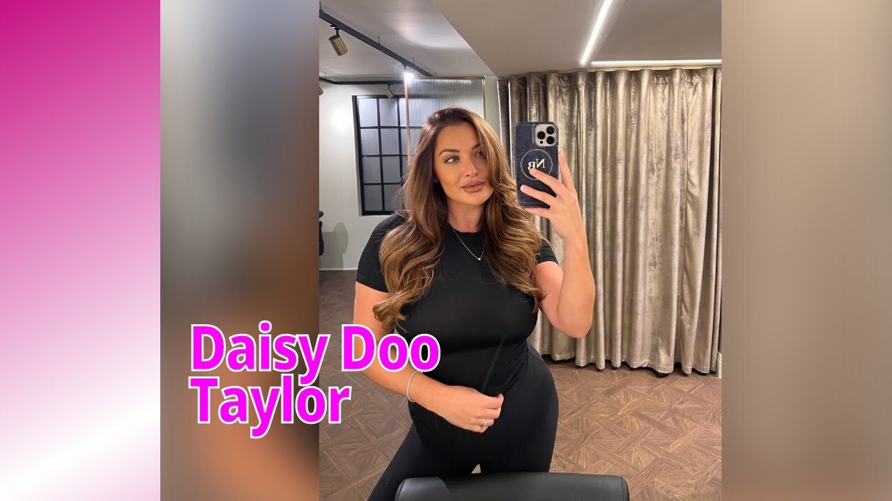 Daisy Doo Taylor 🌸 Curvy Cutie Taking Over Fashion | Bio, Body Stats, Age, Net Worth & More!