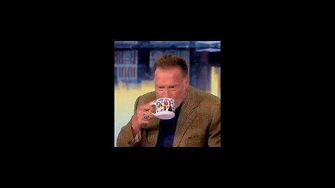 Arnold Schwarzenegger EMBARASSES THE VIEW!