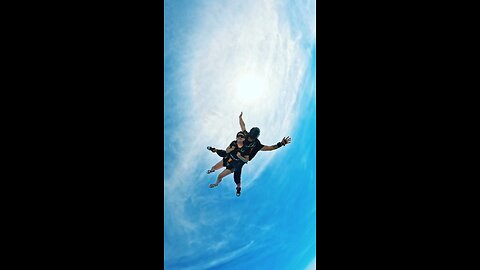 Helicopter parachute jump