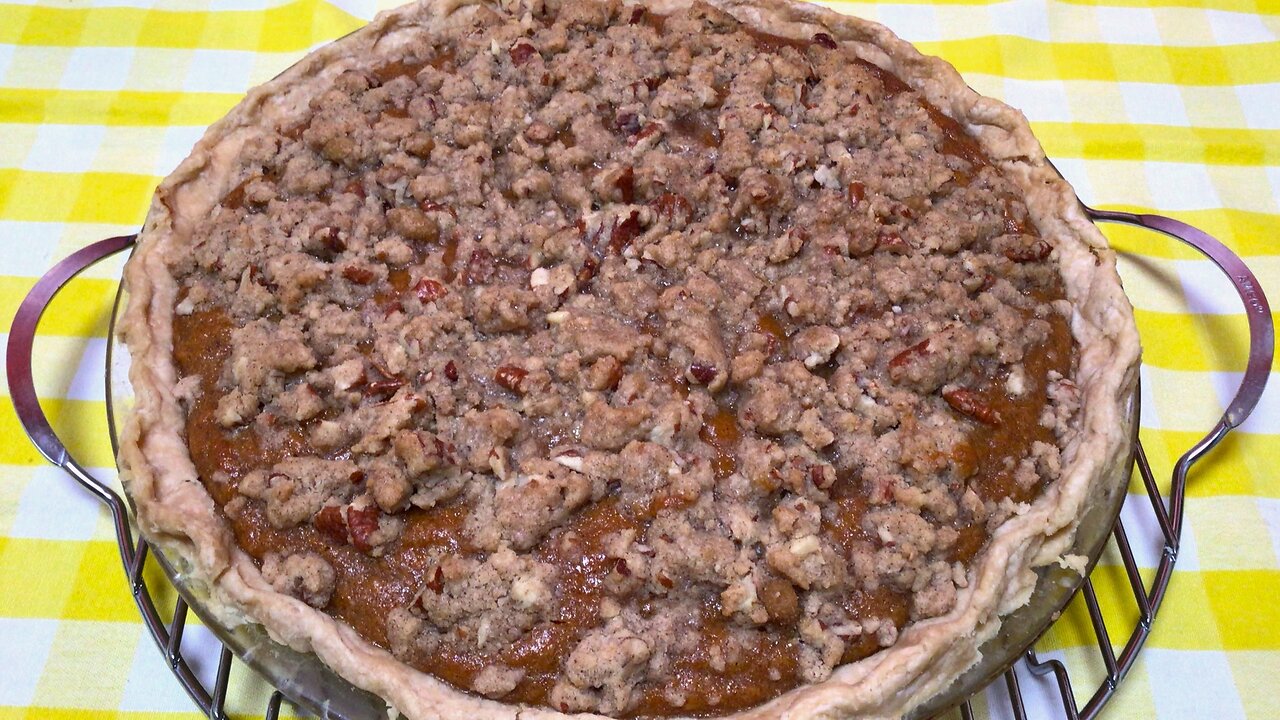 SWEET POTATO PIE with Pecan Crumble Topping