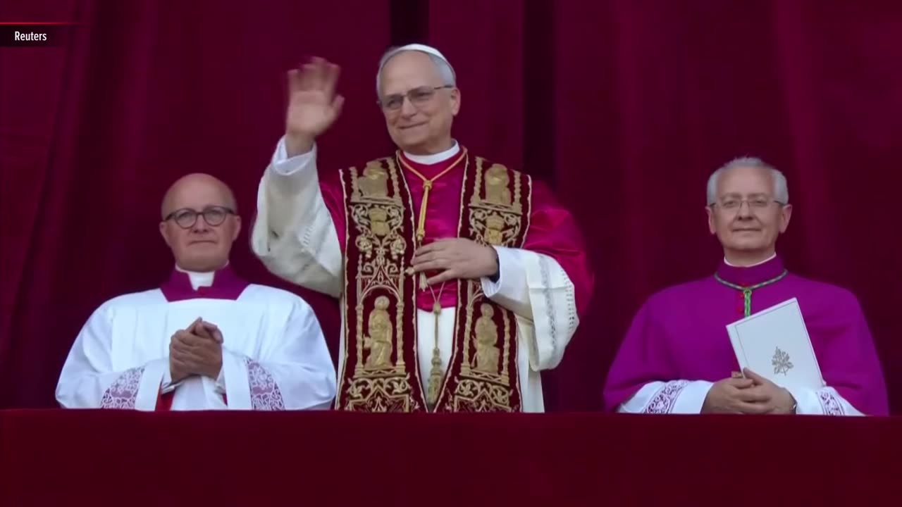 "Catholic Faithful See Pope Leo XIV for the First Time – Historic Moment!"