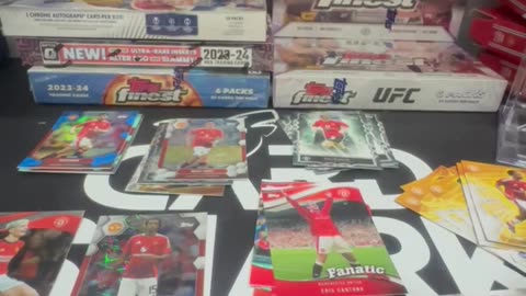 Manchester United Topps 2023-2024 Fan Set Boxes Rip