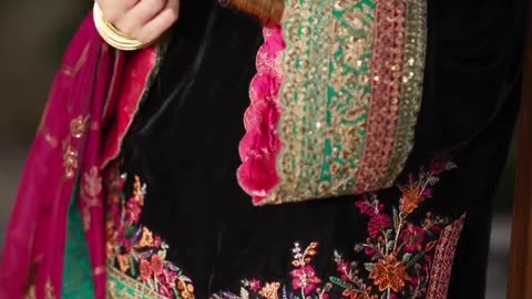 ZAINAB CHOTTANI VELVET