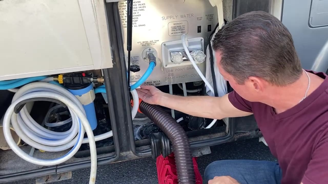 Life on the Road with Blakgraz: DIY... Even the Dirty Jobs 🚐💩