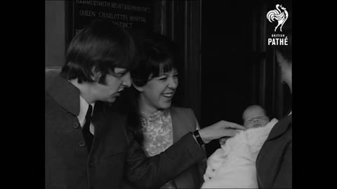 Sept. 22, 1965 | Ringo Starr’s Baby Leaves Hospital