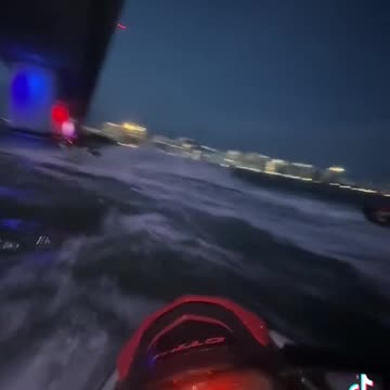 Vibes on Repeat (via:@srq_papi)