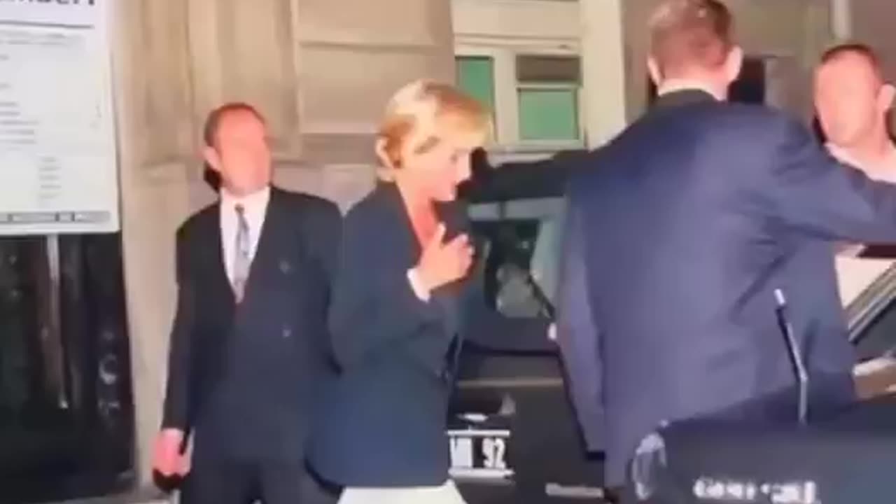 Why were the number plates different from the Car Princess Diana got into before she crashed