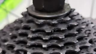 Remove the bicycle cassette very quickly.