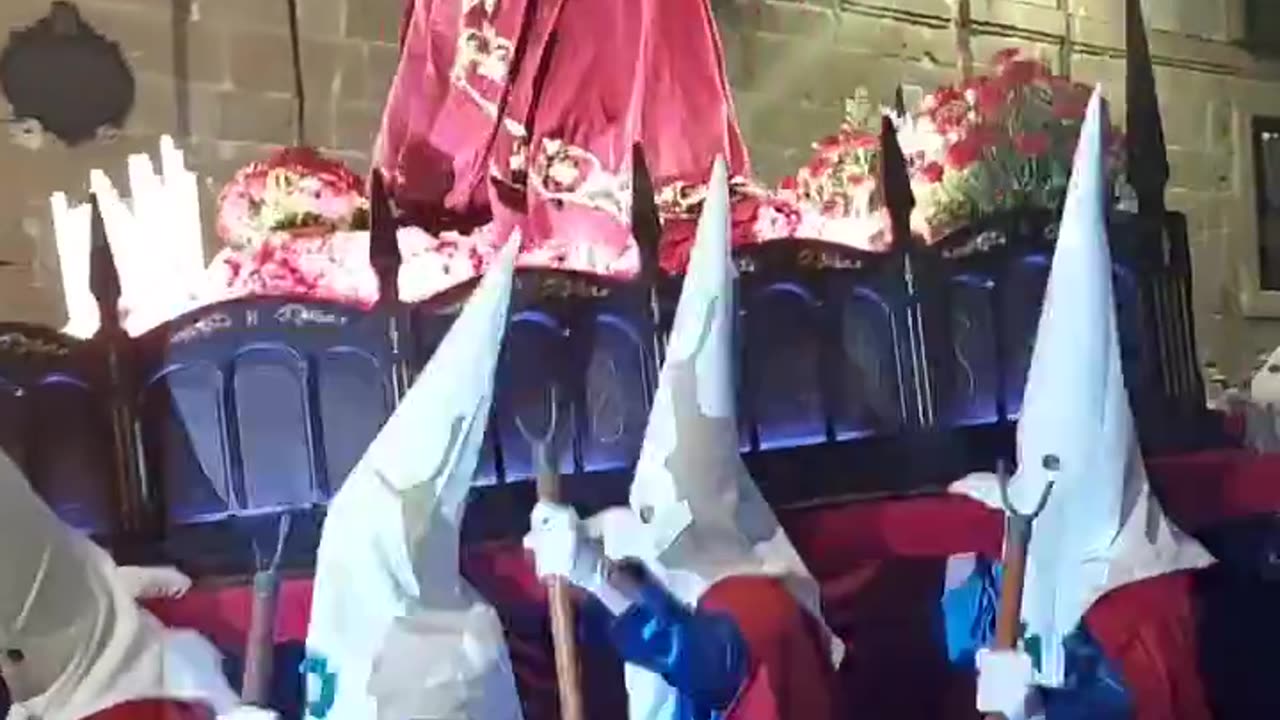 🔥🚨DEVELOPING_ Footage of the Procession of the Pope