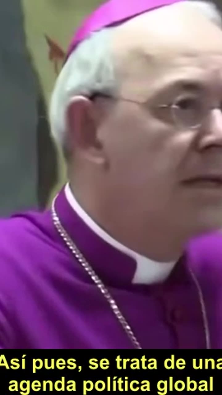 Obispo Athanasius Schneider sobre la migración masiva