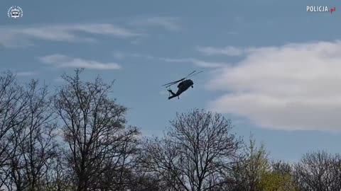 Policyjny śmigłowiec Black Hawk przeprowadził błyskawiczną operację transportu organów