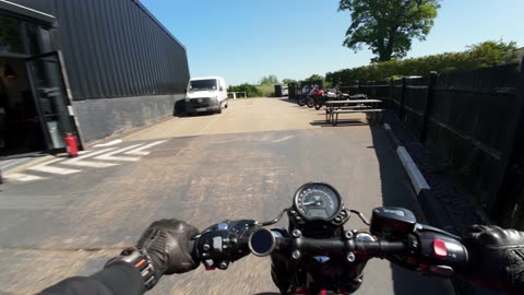 Triumph Bobber Fix + Street Triple RS Test Ride! 🔧🔥