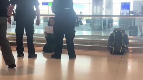 Woman try to expose the elite plan in the usa but was shut down