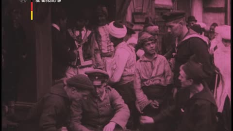 BArch_FWMS_K_143104_1R_Zwei_blaue_Jungen