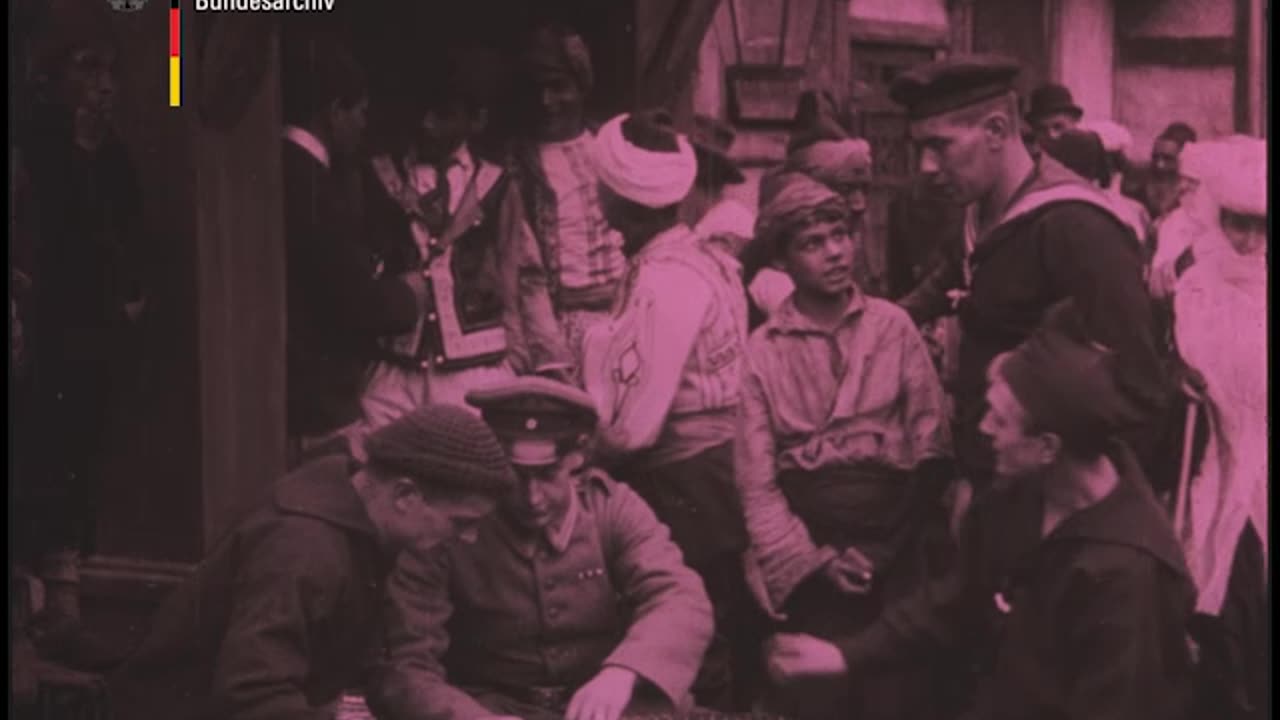 BArch_FWMS_K_143104_1R_Zwei_blaue_Jungen