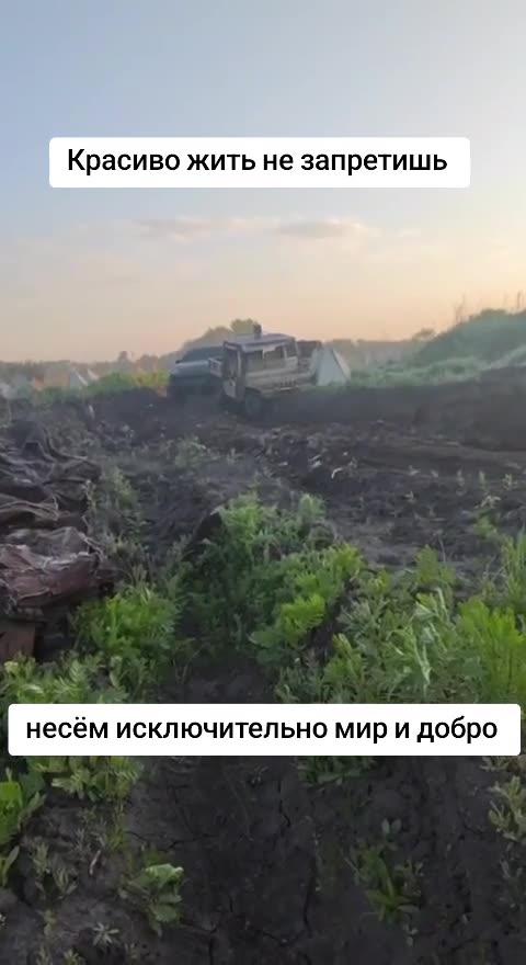 Russians Bring in Tow Truck to Steal Porsche