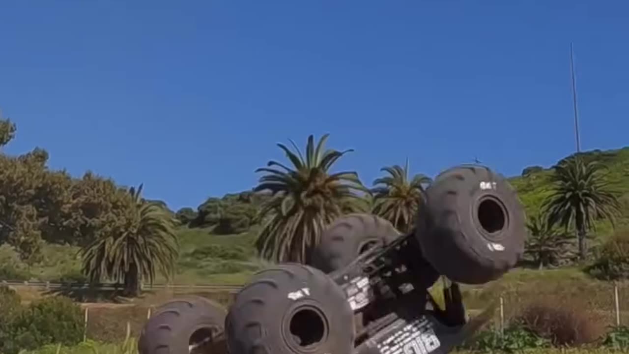 "Top 4 Clips That Blew Up the Internet! 🚀🔥"