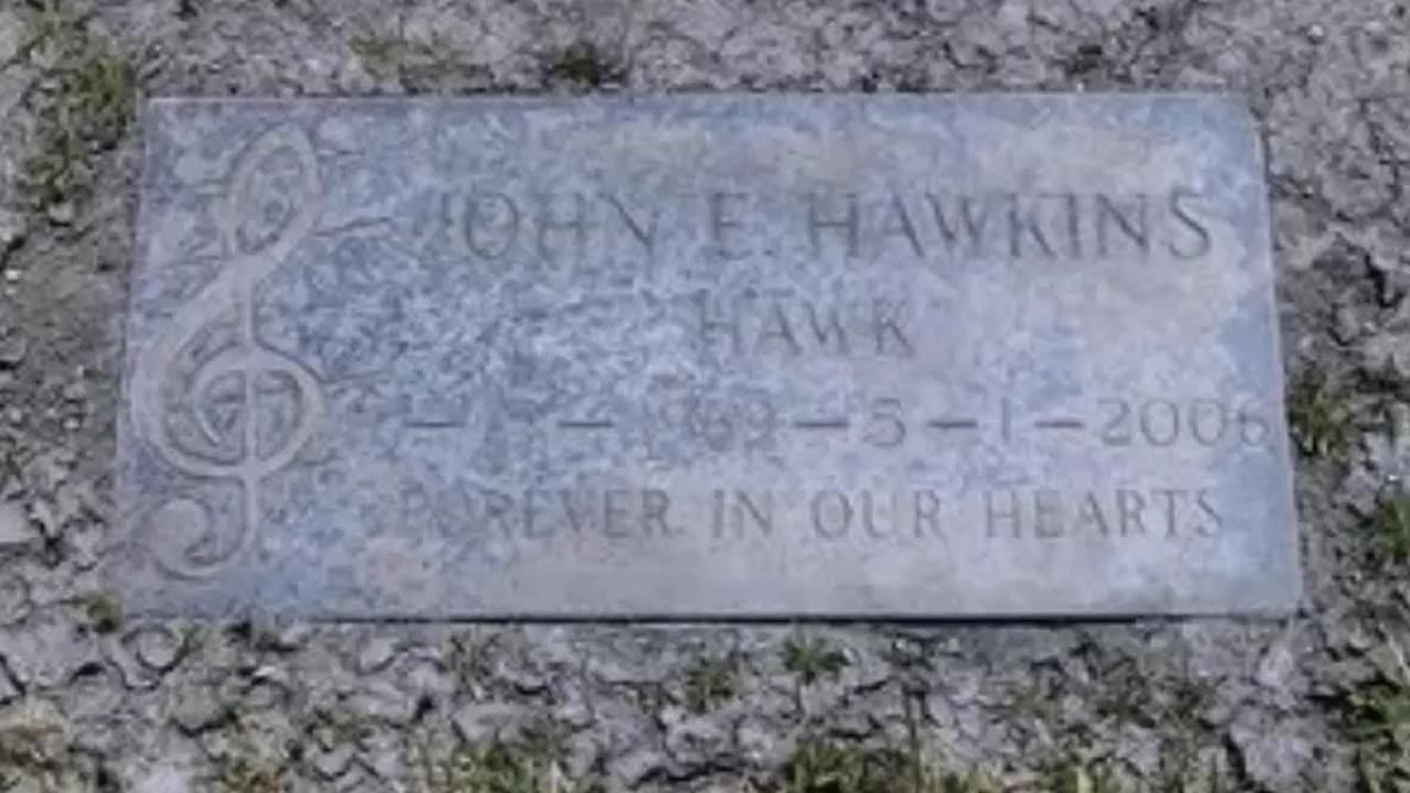 FAMOUS GRAVES - VOL. 532: BIG HAWK