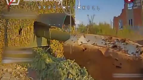 💥 UAV operators from the 5th Assault Brigade carried out strikes against Russian artillery systems.