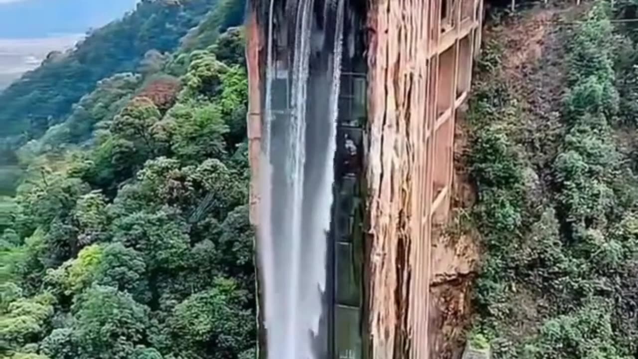 Wudang Mountain – China’s Mystical Land of Taoism & Kung Fu 🏔️☯️
