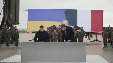 Ουκρανία και Γαλλία Υπογράφουν 10ετή Συμφωνία