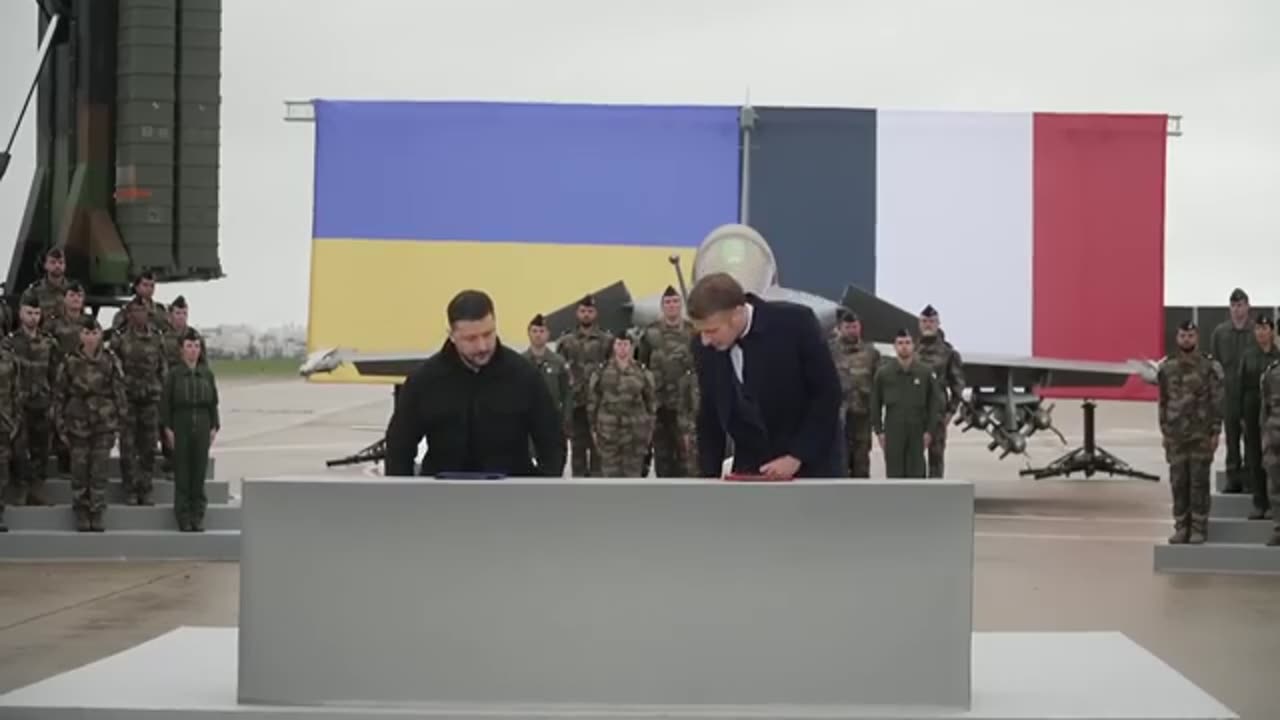 Ουκρανία και Γαλλία Υπογράφουν 10ετή Συμφωνία