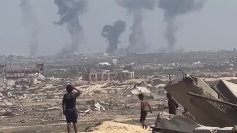 Israeli warplanes bombard Gaza City with heavy fire belts