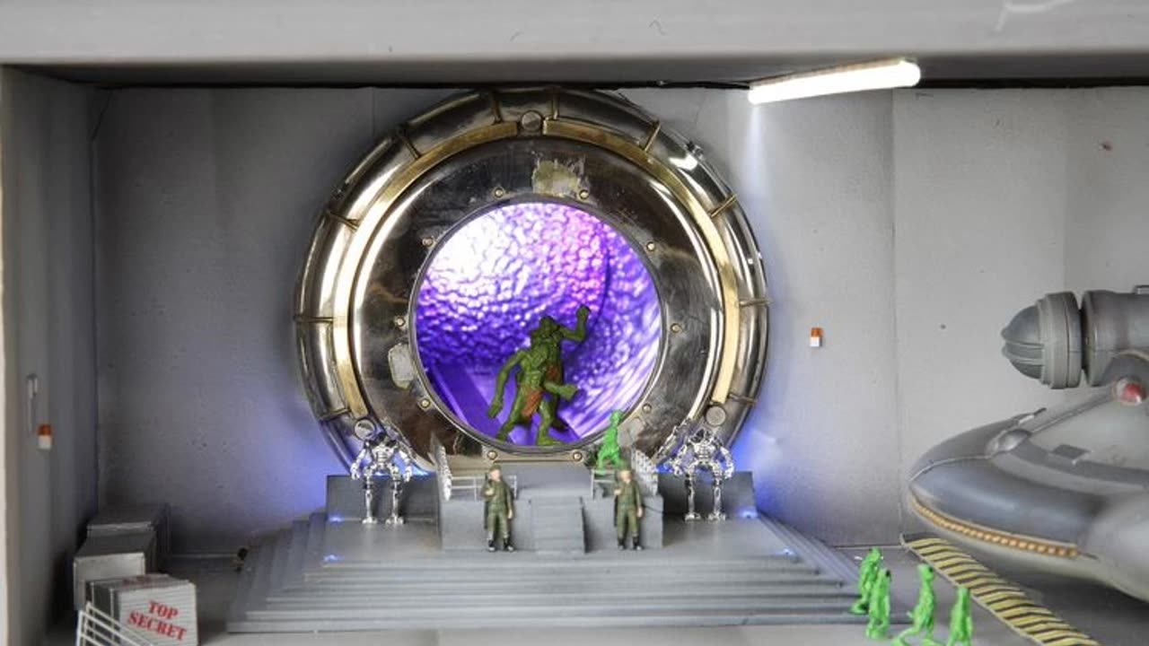 BEAT I MADE CALLED BASE OUTTA CONTROL