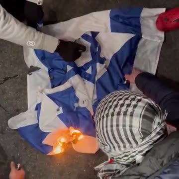 This is New York. Soon it will be overrun by Muslims like London.